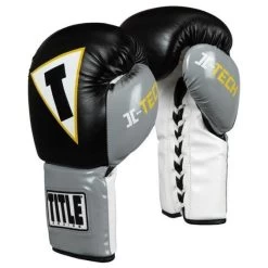 TITLE Icon I-Tech Lace Training Gloves