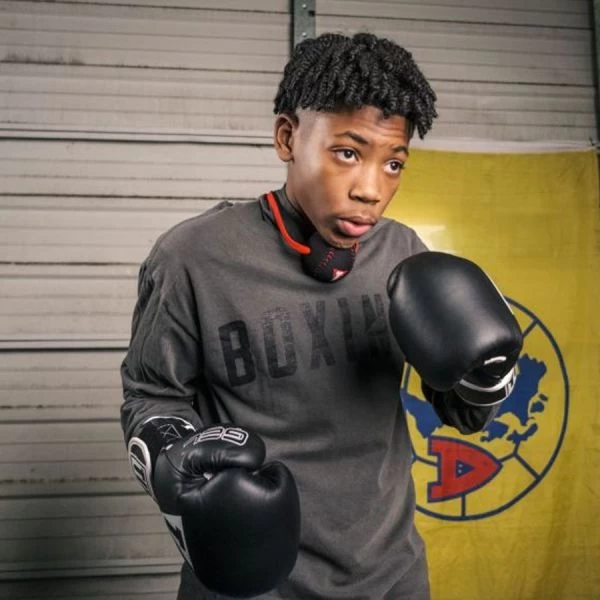 TITLE Chin Down Boxing Trainer - Image 2